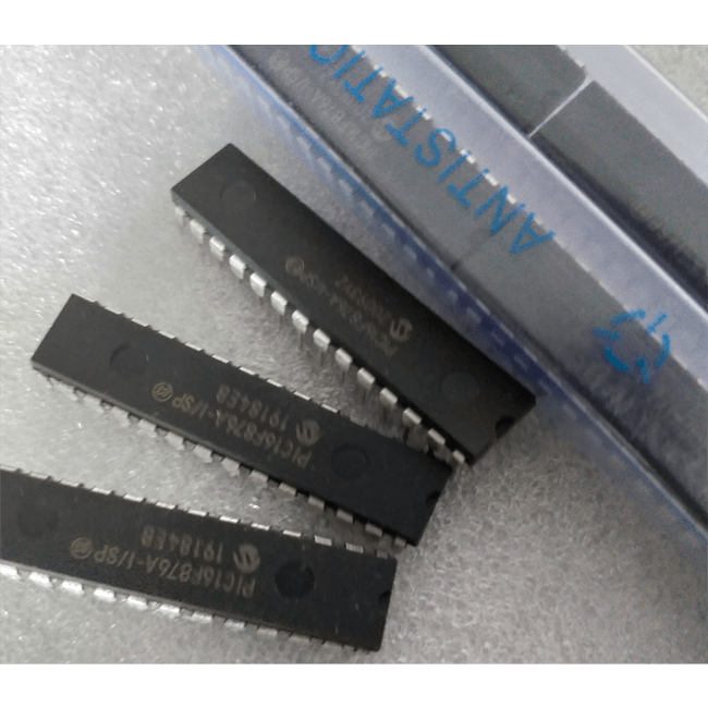 Микроконтроллер PIC16F876A-I/SP [DIP-28] в Череповце